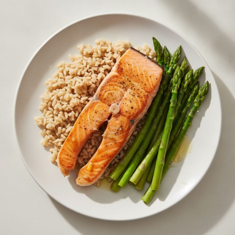 Seared Salmon Filet with Steamed Asparagus and Brown Rice