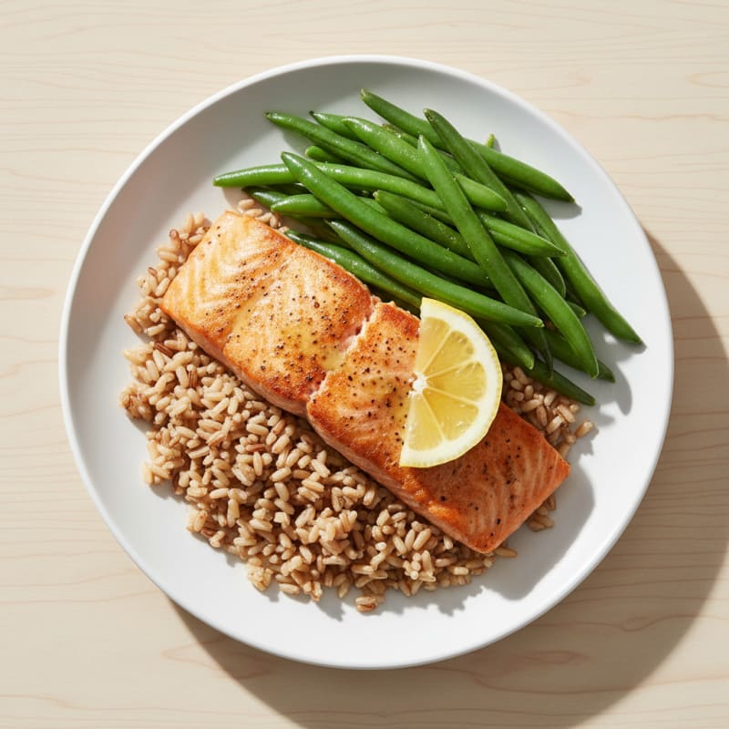 Seared Salmon Fillet with Steamed Green Beans and Brown Rice