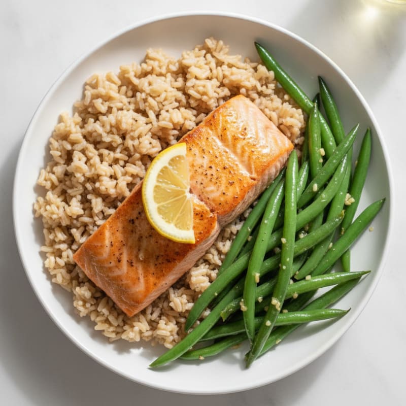 Seared Salmon Fillet with Garlic Green Beans and Brown Rice