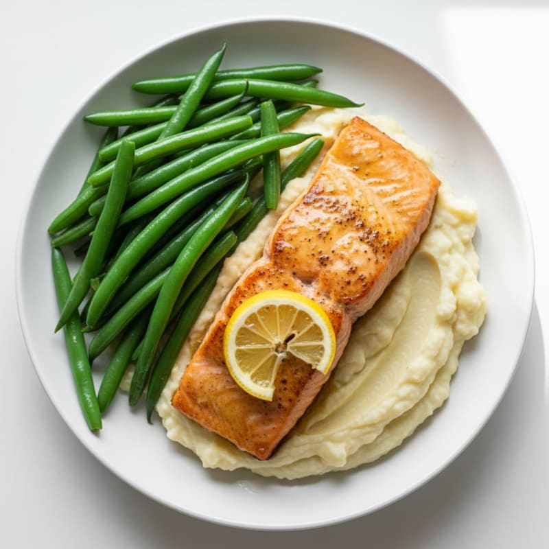 Seared Salmon with Steamed Green Beans and Mashed Cauliflower