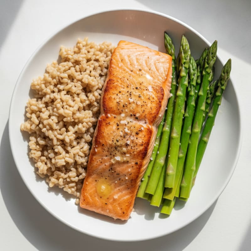 Seared Salmon with Steamed Asparagus and Brown Rice