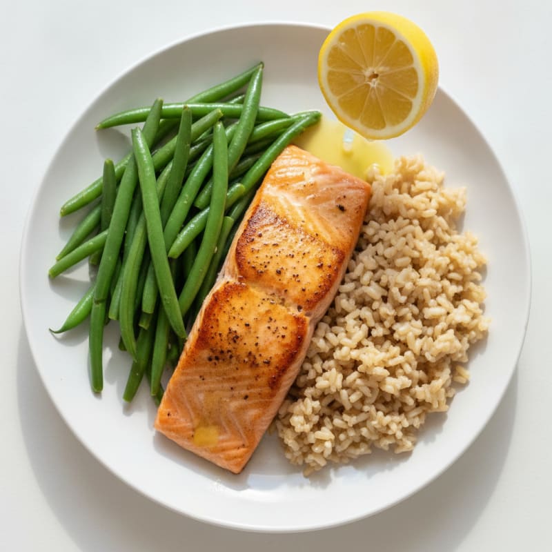Seared Salmon with Steamed Green Beans and Brown Rice