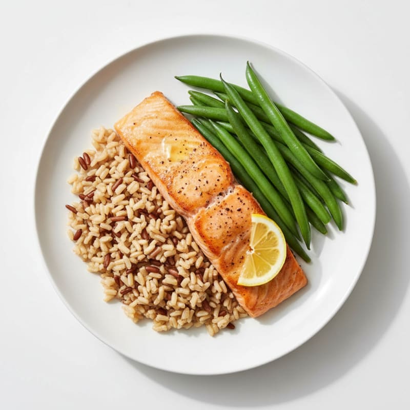 Seared Salmon Fillet with Steamed Green Beans and Brown Rice