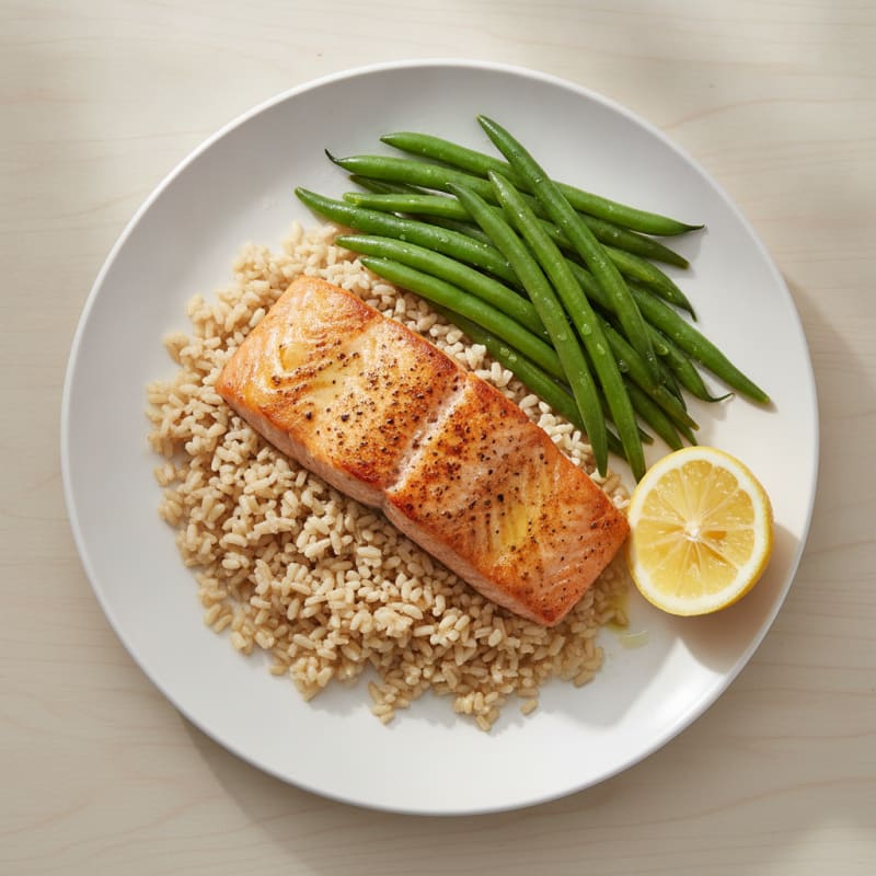 Seared Salmon with Steamed Green Beans and Brown Rice
