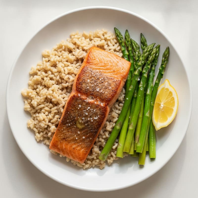 Seared Salmon Fillet with Steamed Asparagus and Brown Rice