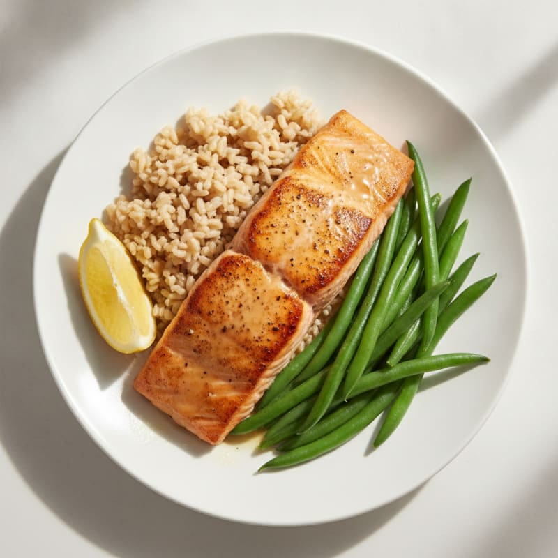Seared Salmon with Steamed Green Beans and Brown Rice