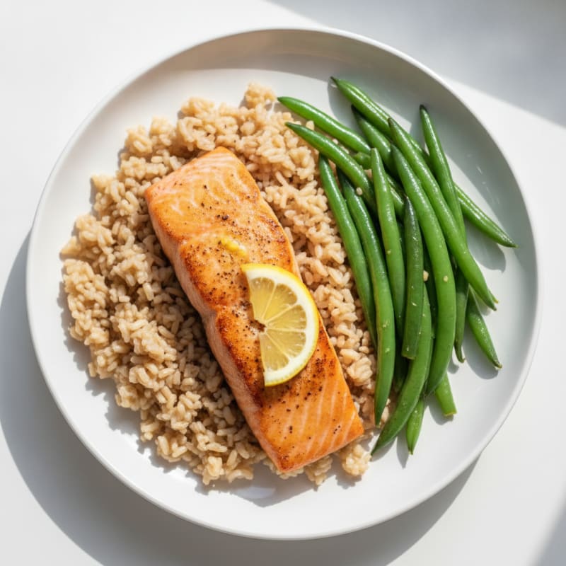 Seared Salmon Fillet with Steamed Green Beans and Brown Rice