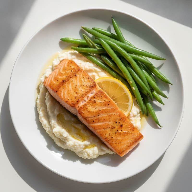 Seared Salmon with Creamy Garlic Cauliflower Mash and Steamed Green Beans