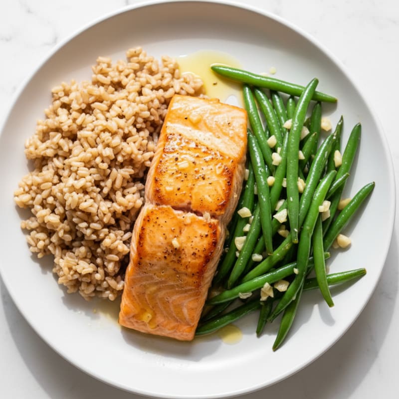 Seared Salmon Fillet with Garlic Green Beans and Brown Rice