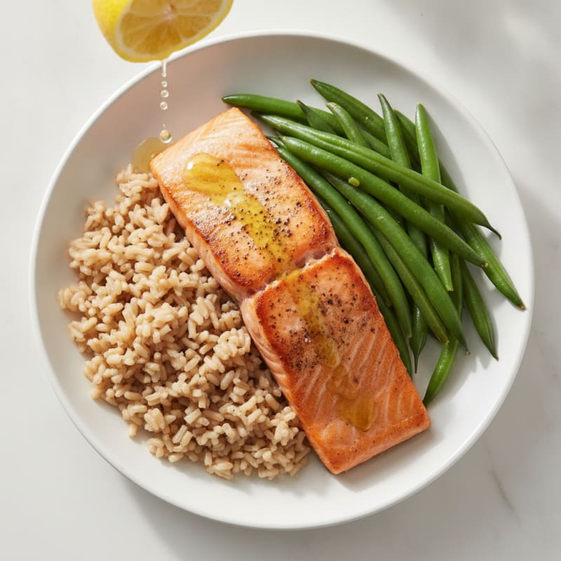 Seared Salmon with Steamed Green Beans and Brown Rice