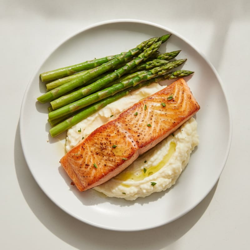 Seared Salmon Fillet with Steamed Asparagus and Garlic Mashed Cauliflower