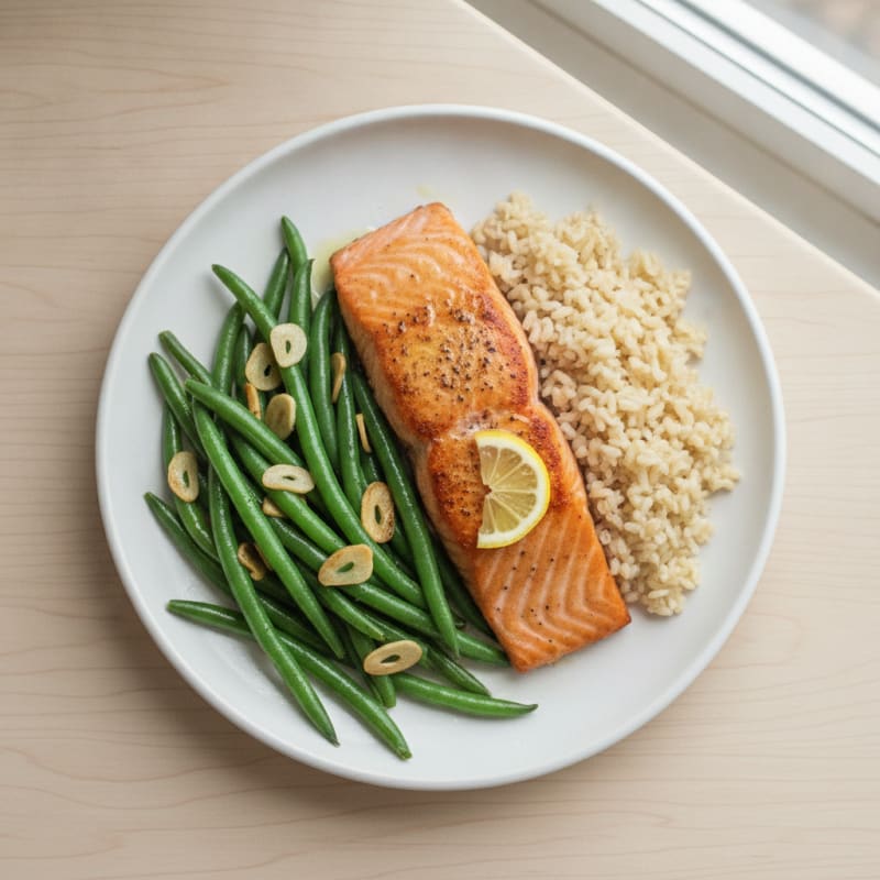 Seared Salmon Fillet with Garlic Green Beans and Brown Rice