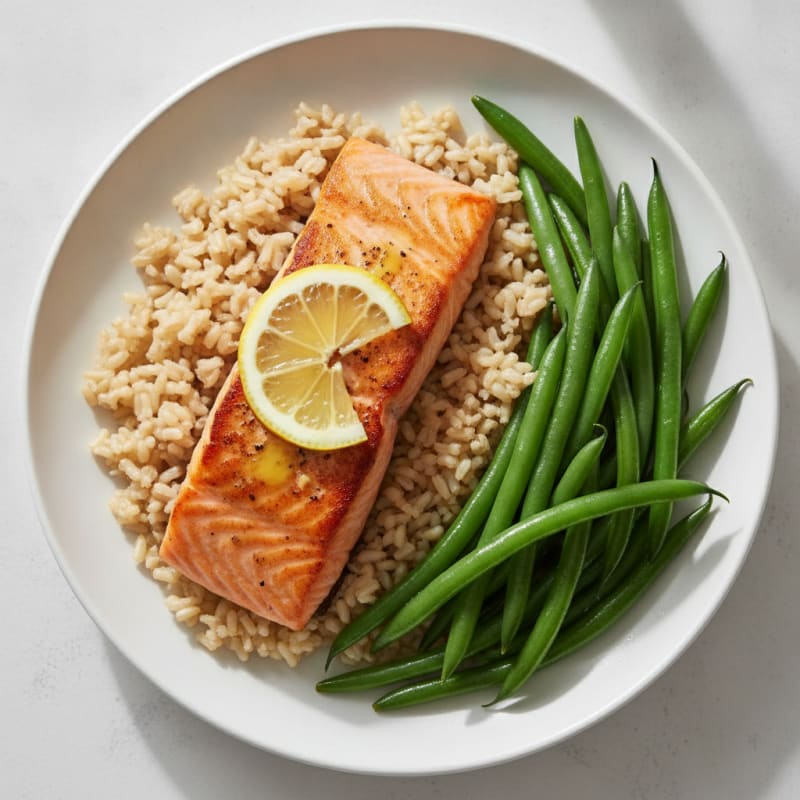 Seared Salmon Fillet with Steamed Green Beans and Brown Rice