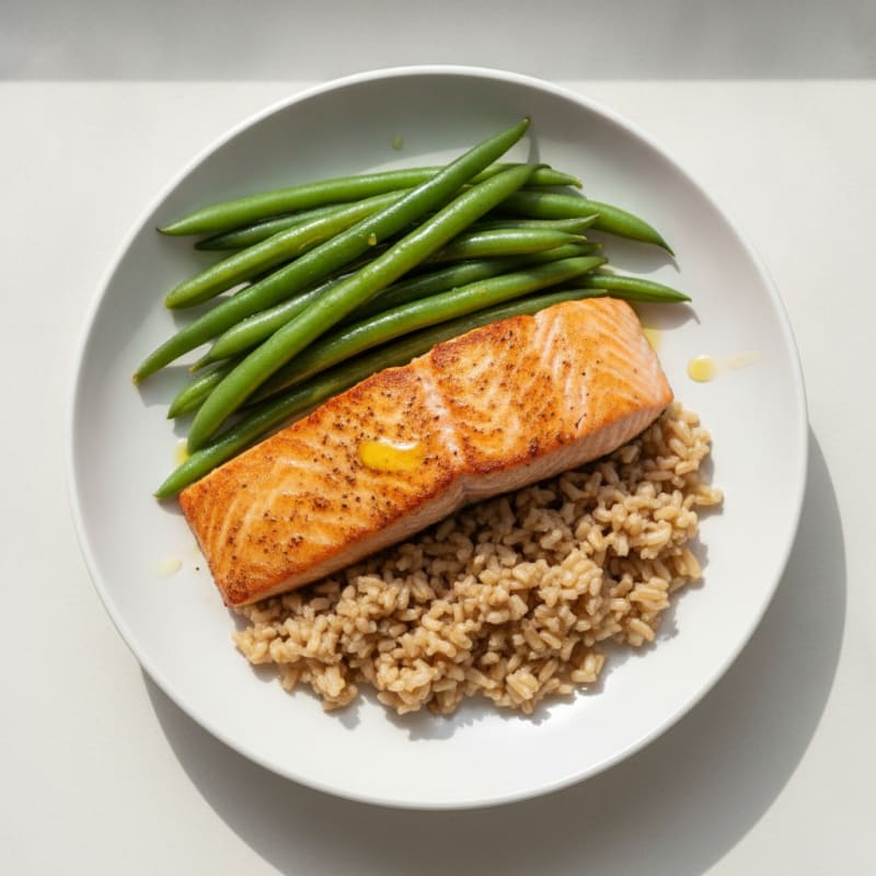 Seared Salmon with Steamed Green Beans and Brown Rice