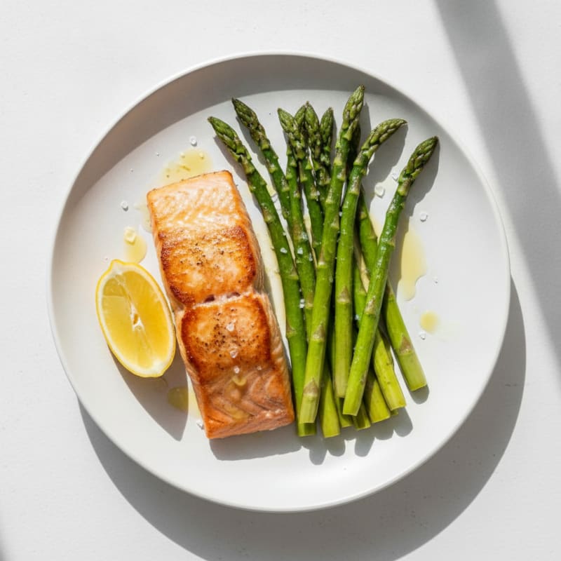Seared Salmon Fillet with Roasted Asparagus