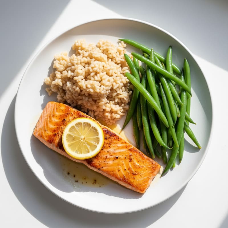 Seared Salmon with Steamed Green Beans and Brown Rice