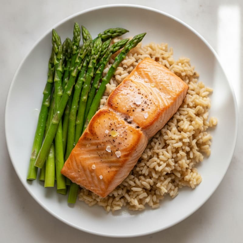Seared Salmon Fillet with Steamed Asparagus and Brown Rice