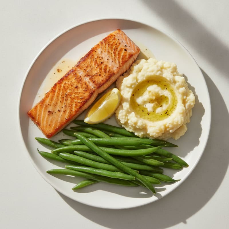 Seared Salmon with Steamed Green Beans and Garlic Mashed Cauliflower