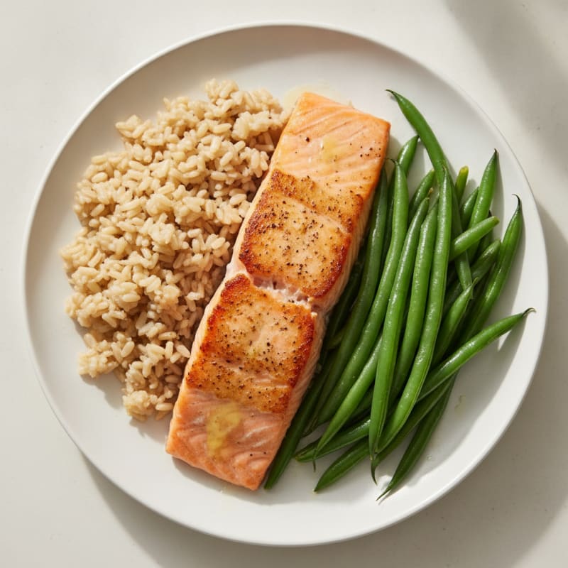 Seared Salmon with Steamed Green Beans and Brown Rice