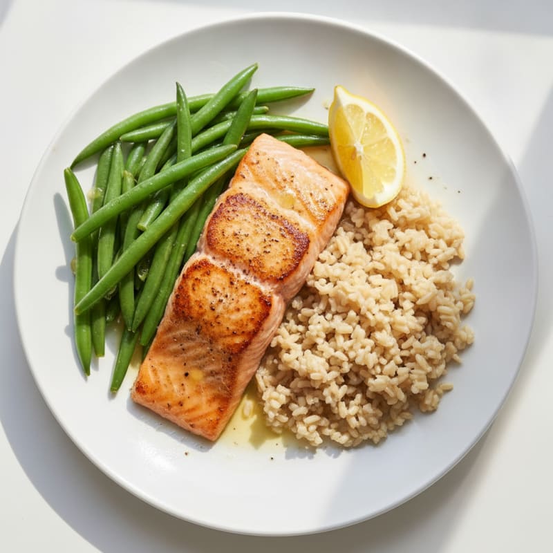 Seared Salmon Fillet with Steamed Green Beans and Brown Rice