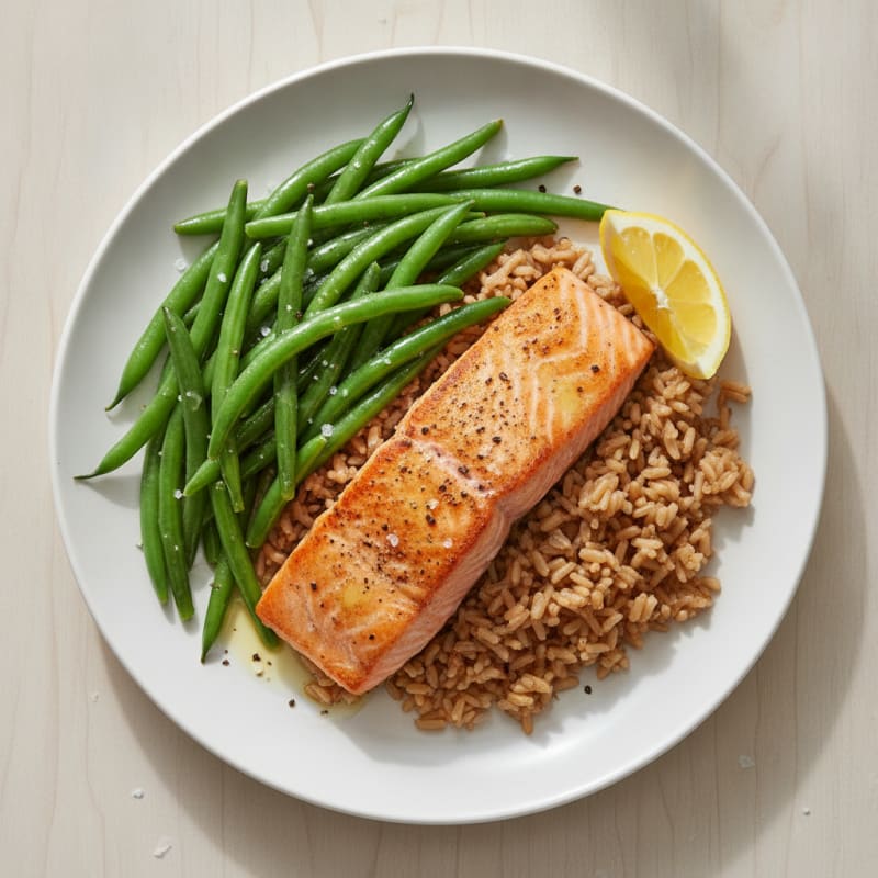 Seared Salmon Fillet with Steamed Green Beans and Brown Rice