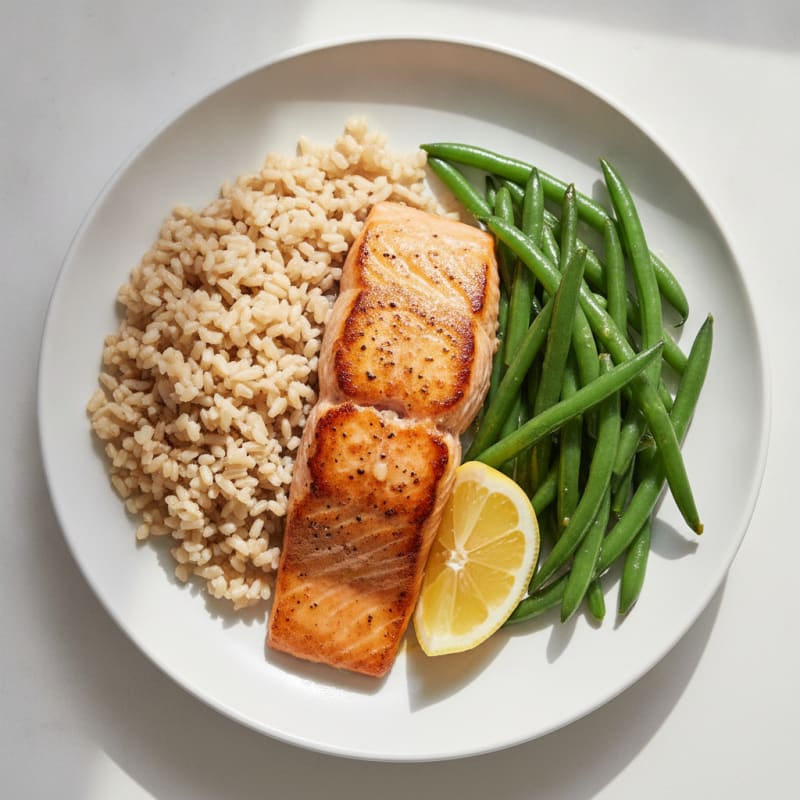 Seared Salmon with Steamed Green Beans and Brown Rice