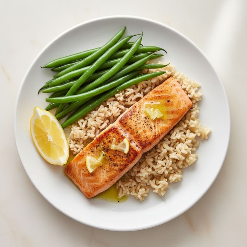 Seared Salmon Fillet with Steamed Green Beans and Brown Rice