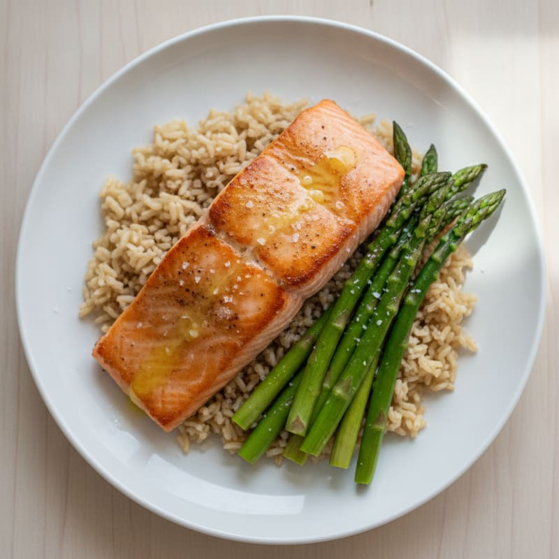 Seared Salmon Fillet with Steamed Asparagus and Brown Rice