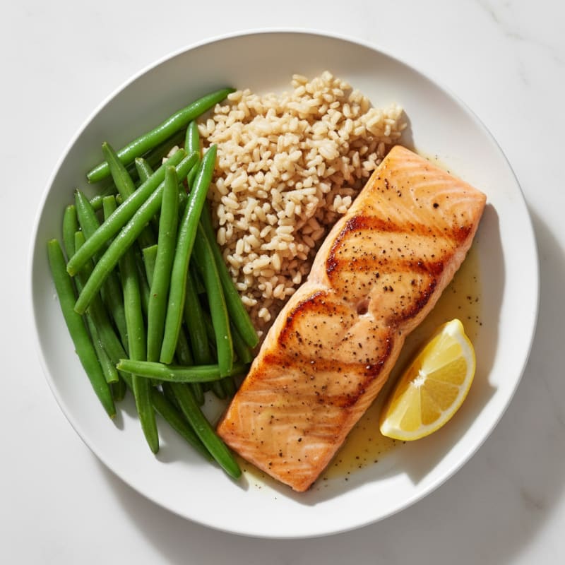 Seared Salmon Fillet with Steamed Green Beans and Brown Rice