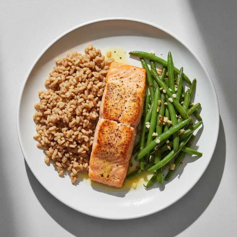 Seared Salmon Fillet with Garlic Green Beans and Brown Rice