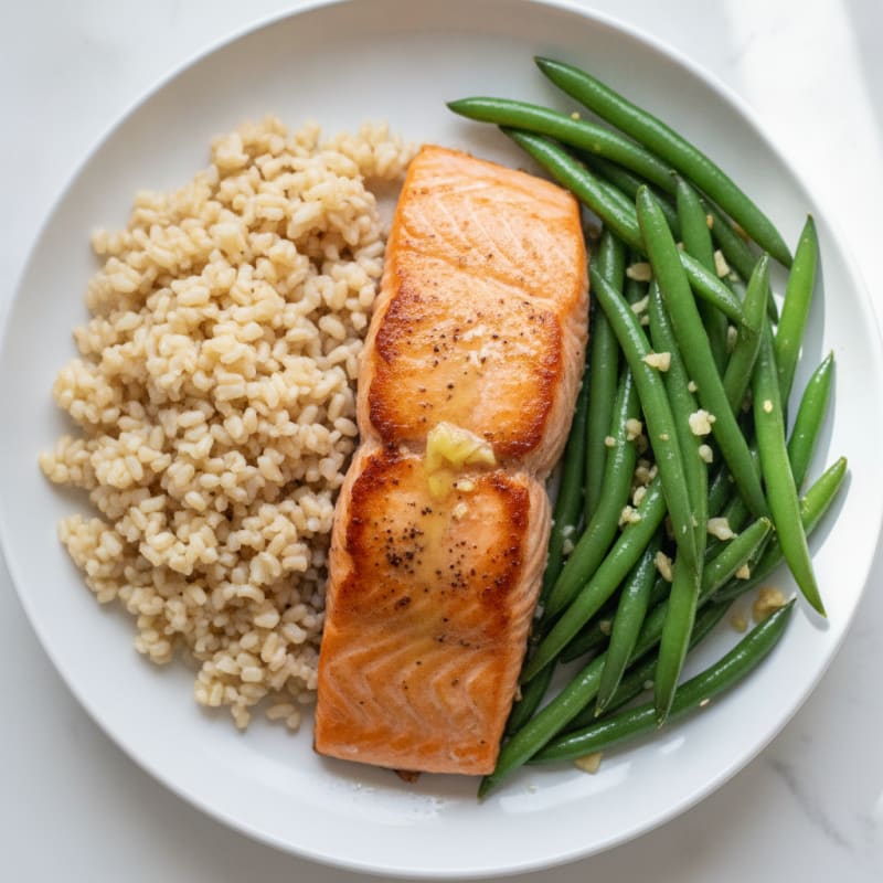 Seared Salmon with Garlic Green Beans and Brown Rice