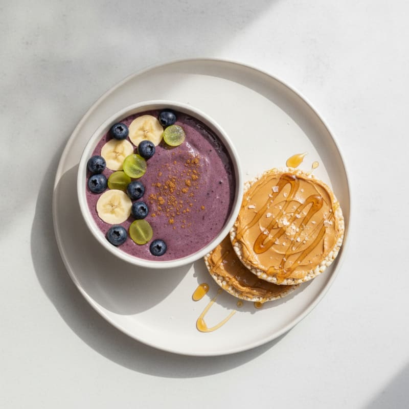 Berry Banana Protein Smoothie with Rice Cakes