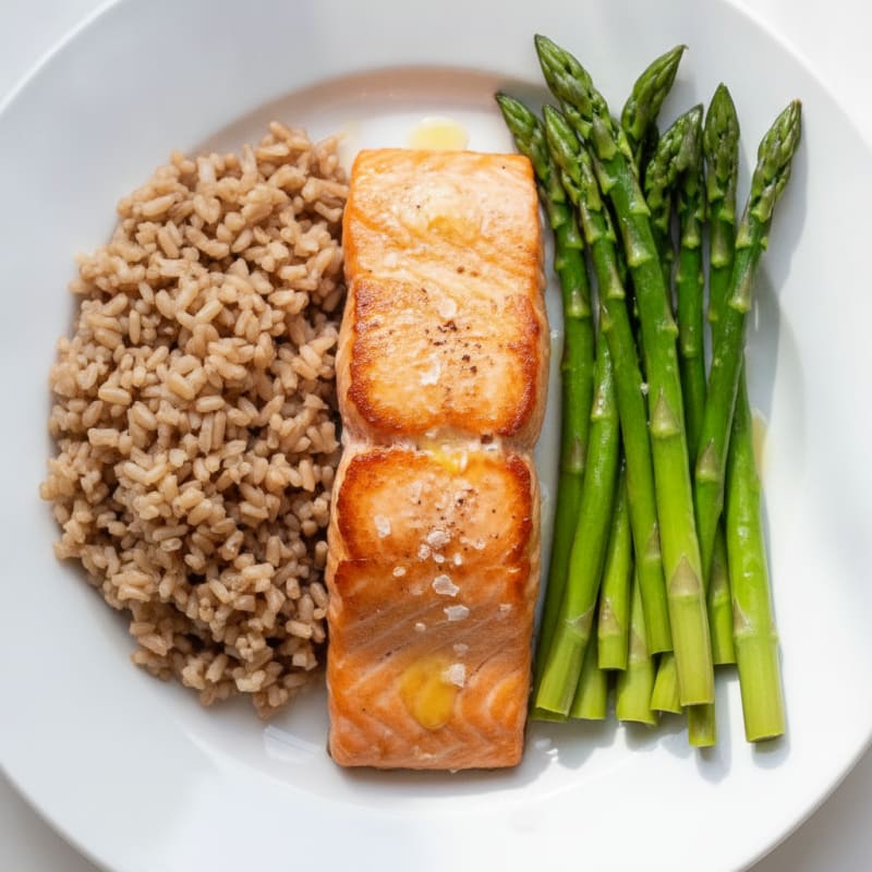 Seared Salmon Fillet with Steamed Asparagus and Brown Rice