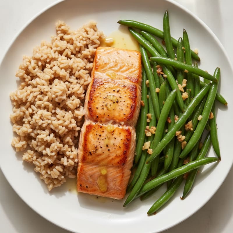 Seared Salmon Fillet with Garlic Green Beans and Brown Rice
