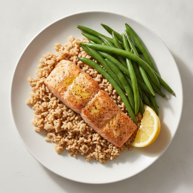 Seared Salmon Fillet with Steamed Green Beans and Brown Rice