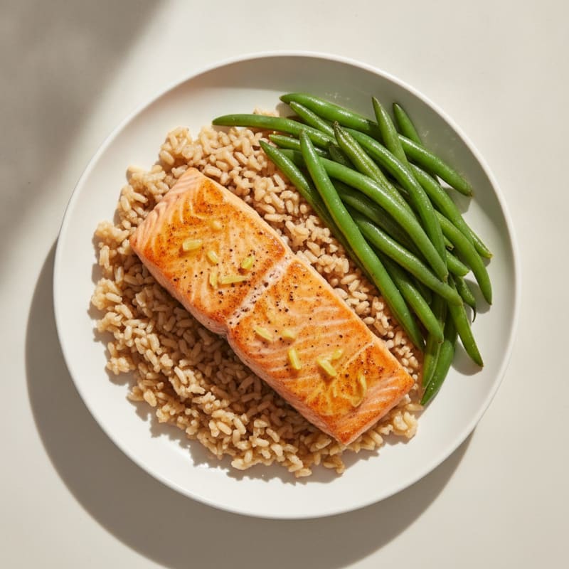 Seared Salmon with Steamed Green Beans and Brown Rice