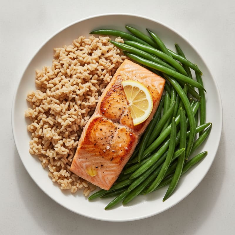 Seared Salmon with Steamed Green Beans and Brown Rice