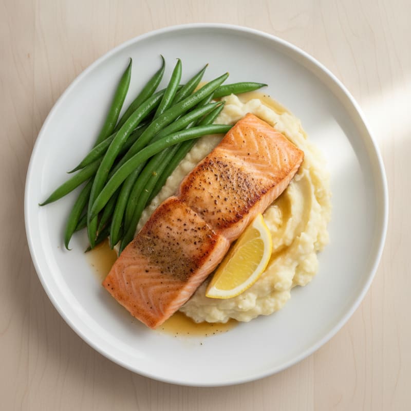 Seared Salmon with Steamed Green Beans and Garlic Mashed Cauliflower