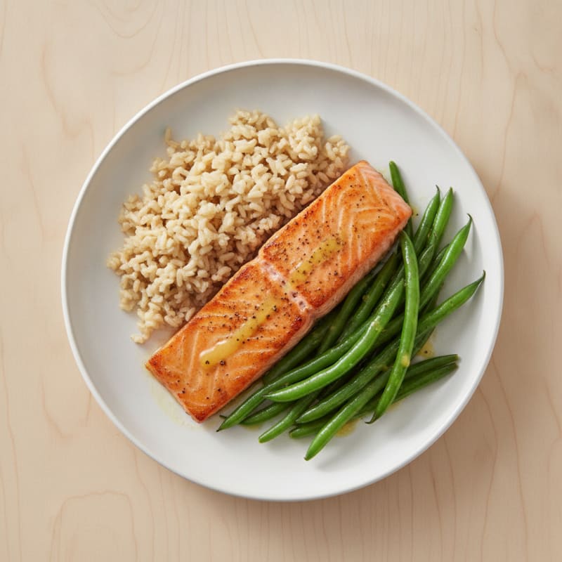 Seared Salmon Fillet with Steamed Green Beans and Brown Rice