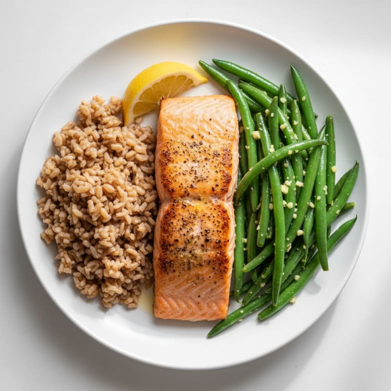 Seared Salmon Fillet with Garlic Green Beans and Brown Rice