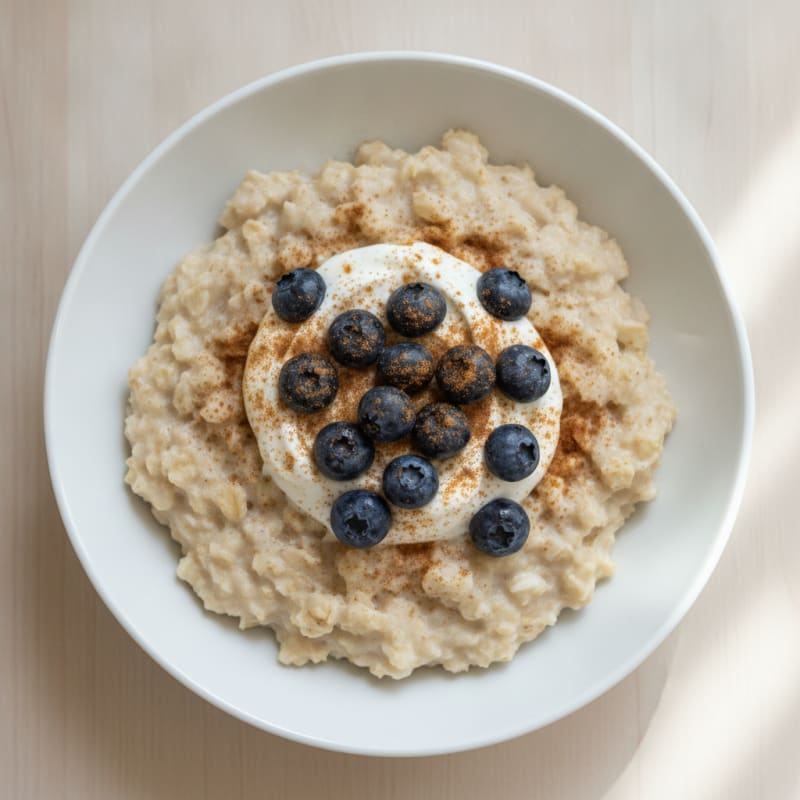 Egg White Oatmeal Bowl with Greek Yogurt and Berries
