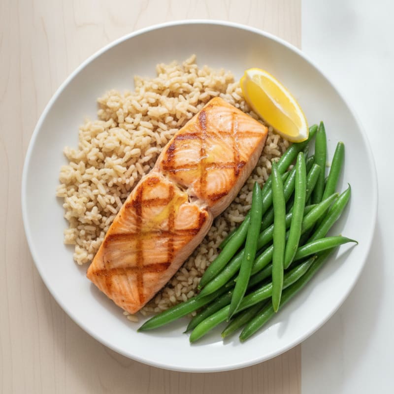 Seared Salmon Fillet with Steamed Green Beans and Brown Rice