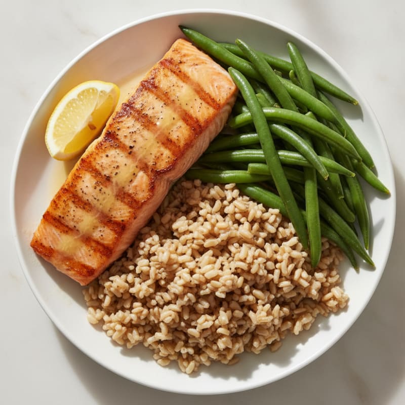 Seared Salmon with Steamed Green Beans and Brown Rice