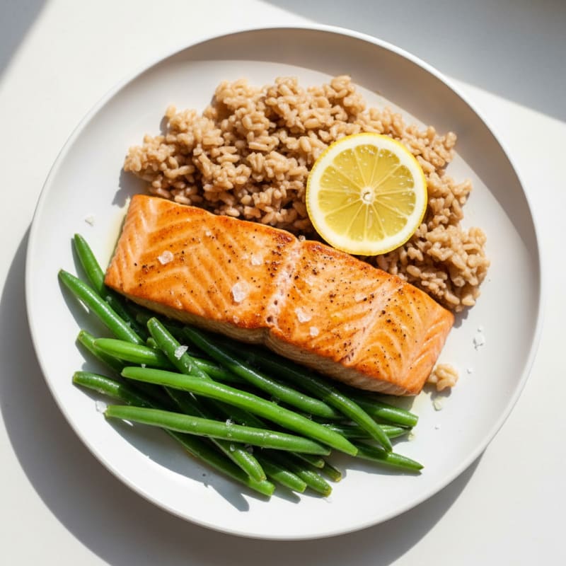 Seared Salmon with Steamed Green Beans and Brown Rice