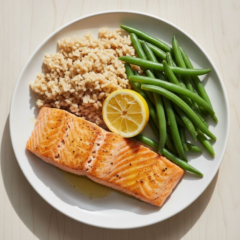 Seared Salmon with Steamed Green Beans and Brown Rice