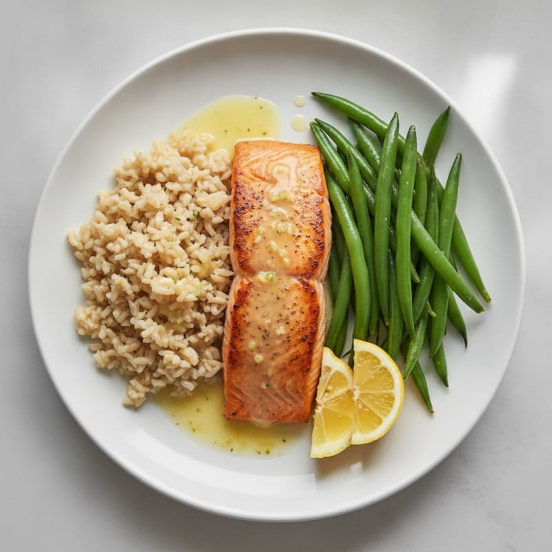 Seared Salmon with Steamed Green Beans and Brown Rice