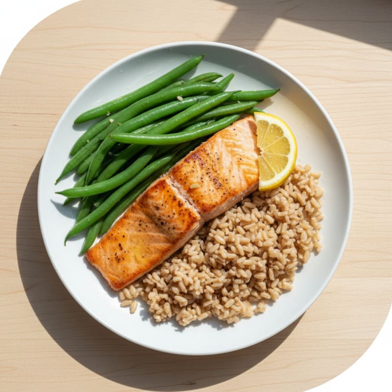 Seared Salmon with Steamed Green Beans and Brown Rice