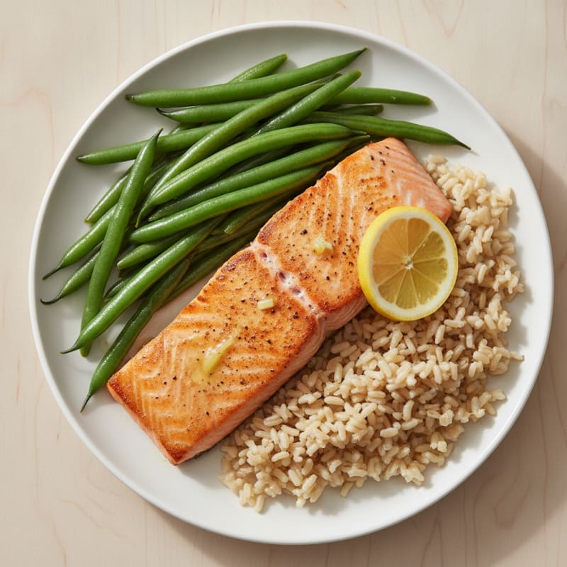 Seared Salmon with Steamed Green Beans and Brown Rice