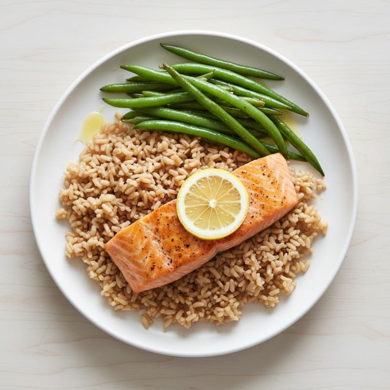 Seared Salmon with Steamed Green Beans and Brown Rice