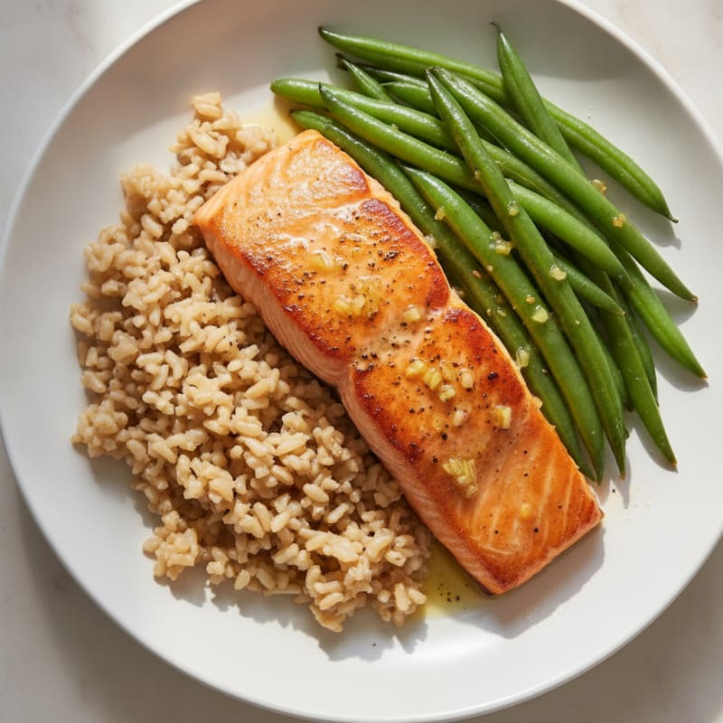 Seared Salmon with Steamed Green Beans and Brown Rice